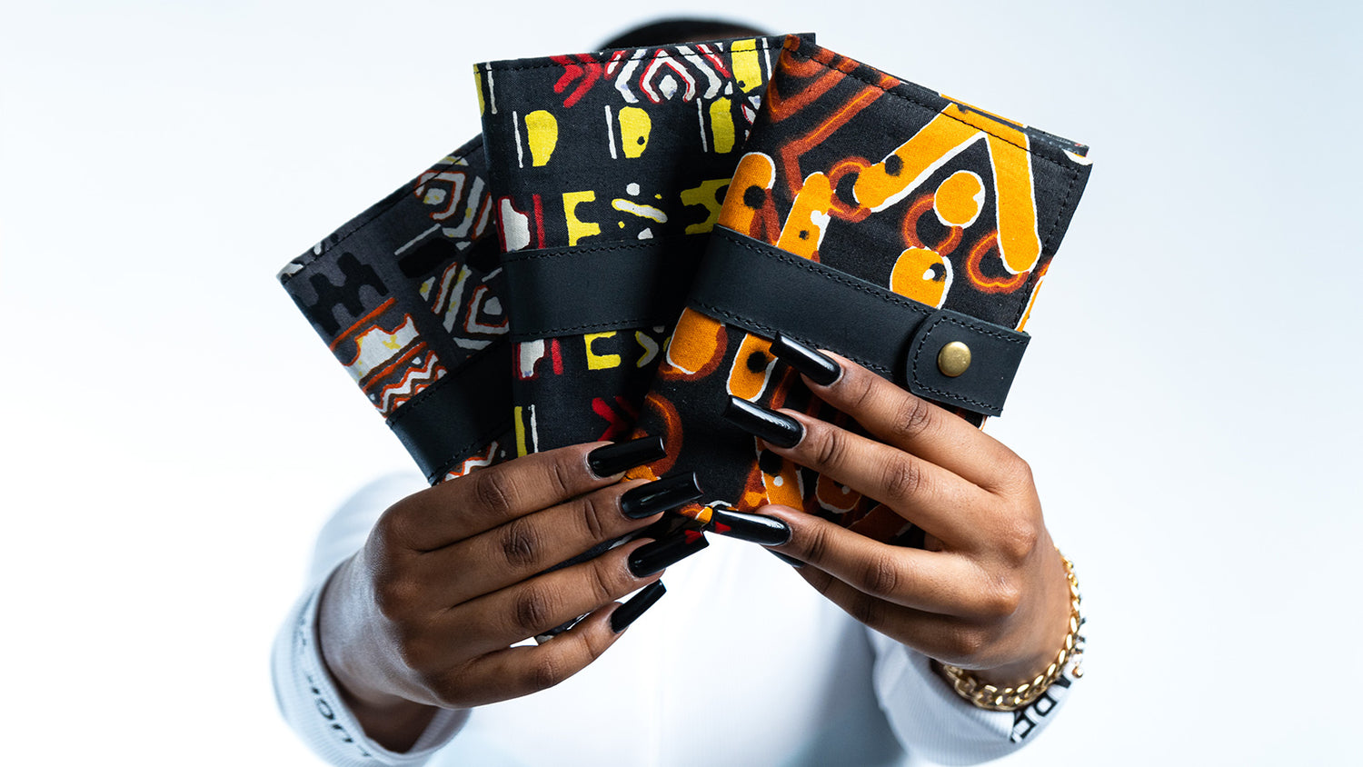 SAFIRI Passport Holder