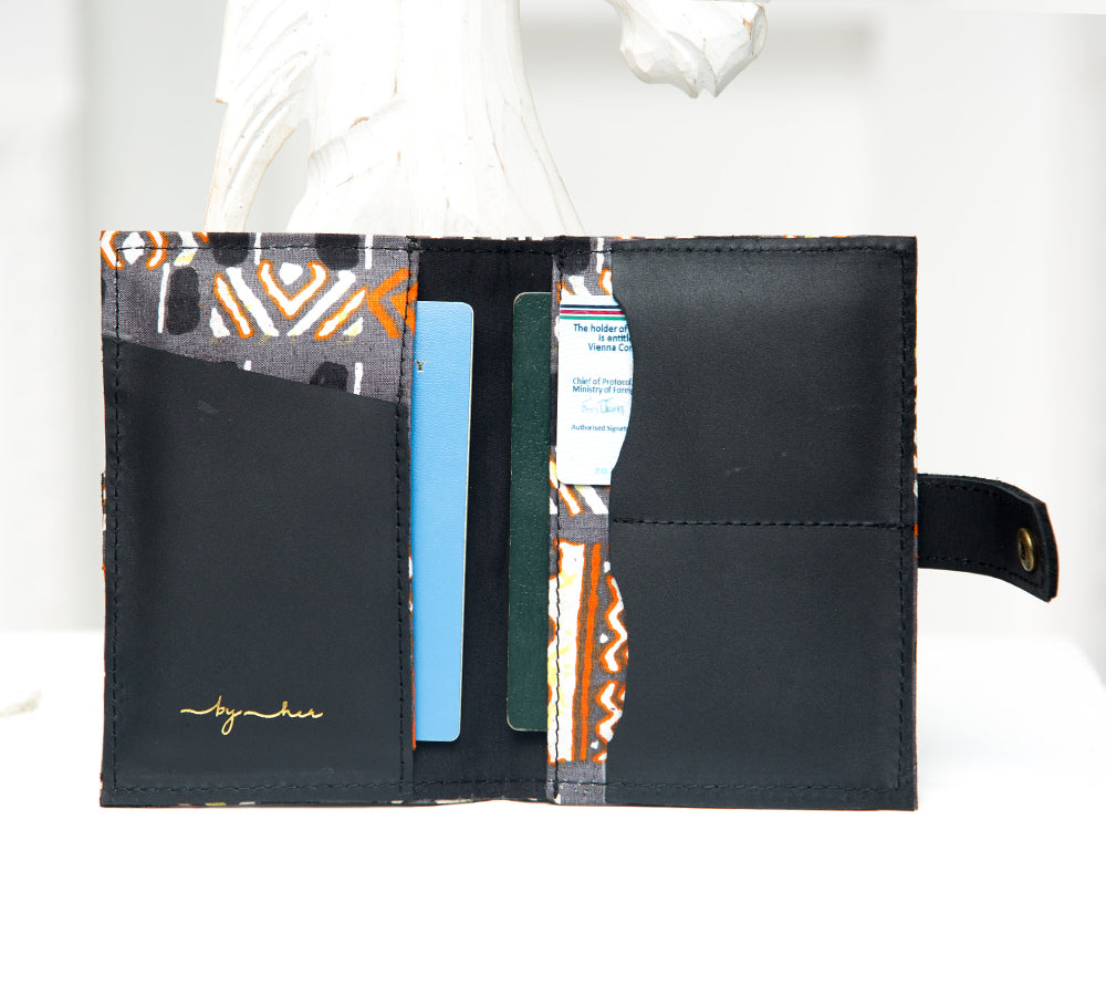 SAFIRI Passport Holder P04